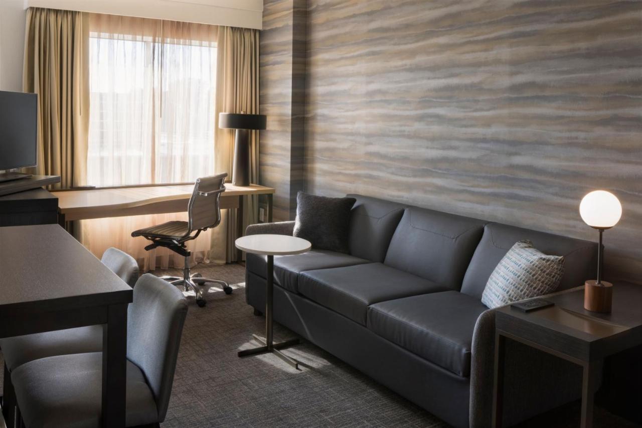 By Marriott Downtown At Capitol Park Hotel